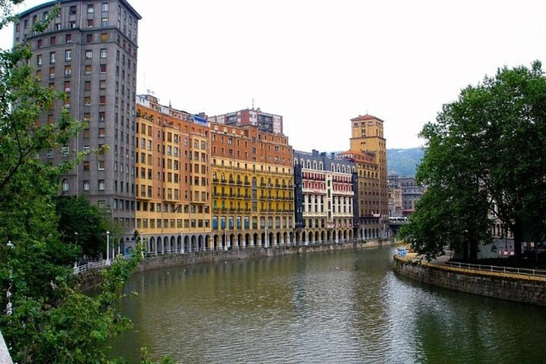 Bilbao : Private Custom Walking Tour mit einem ortskundigen Guide