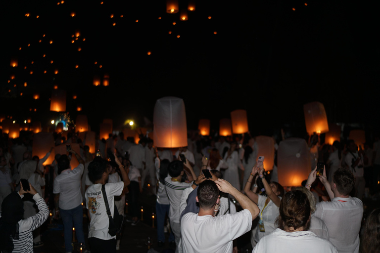 Open Tour & Private Tour Borobudur Vesak Lantern Festival OPEN TRIP Borobudur Vesak Lantern Festival