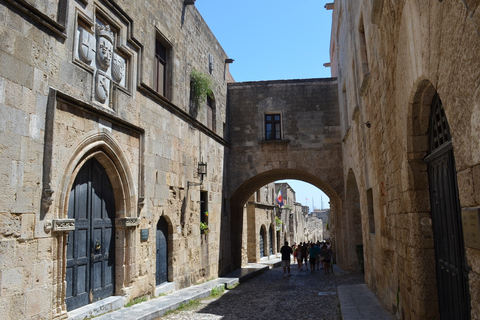 Visita guiada a pie del casco antiguo de Rodas en grupo reducidotickets de entrada al tour a pie