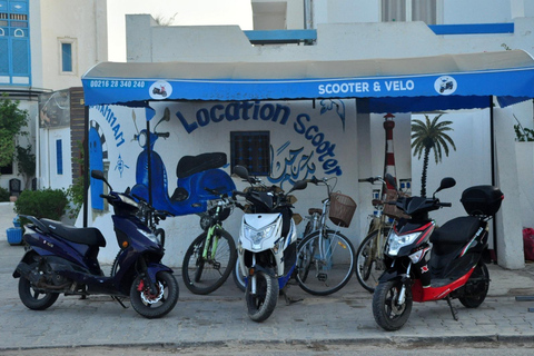 Süd-Djerba mit dem Roller: Olivenbäume, Töpferwaren und SonnenuntergangSüden von Djerba mit dem Roller: Olivenbäume, Töpferwaren und Sonnenuntergang