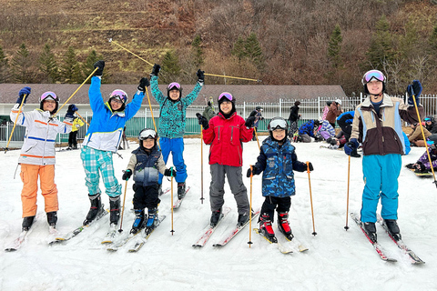 Elysian Ski Dagtocht (Kleding+Skiuitrusting+Basislessen)Vertrek vanaf Hongdae Station Afslag 8