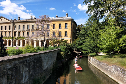 Oxford: C.S. Lewis &amp; J.R.R. Tolkien Guided Walking TourShared Group Tour