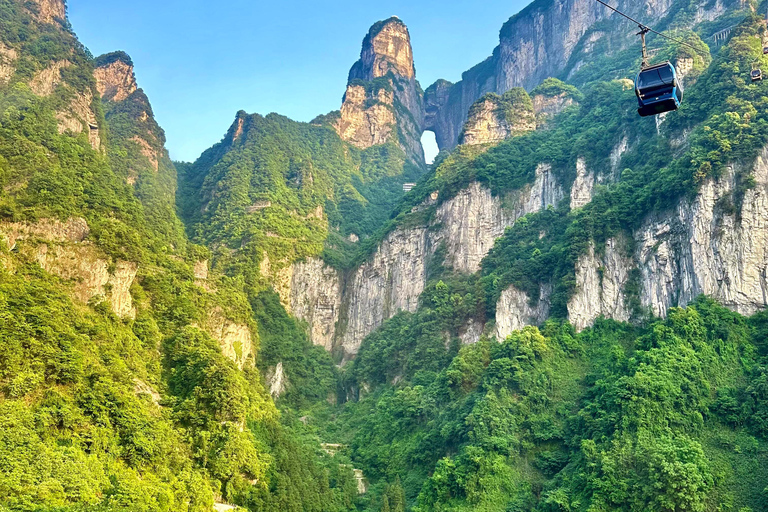 From Zhangjiajie: Tianmen Mountain Day Trip with Cable Car