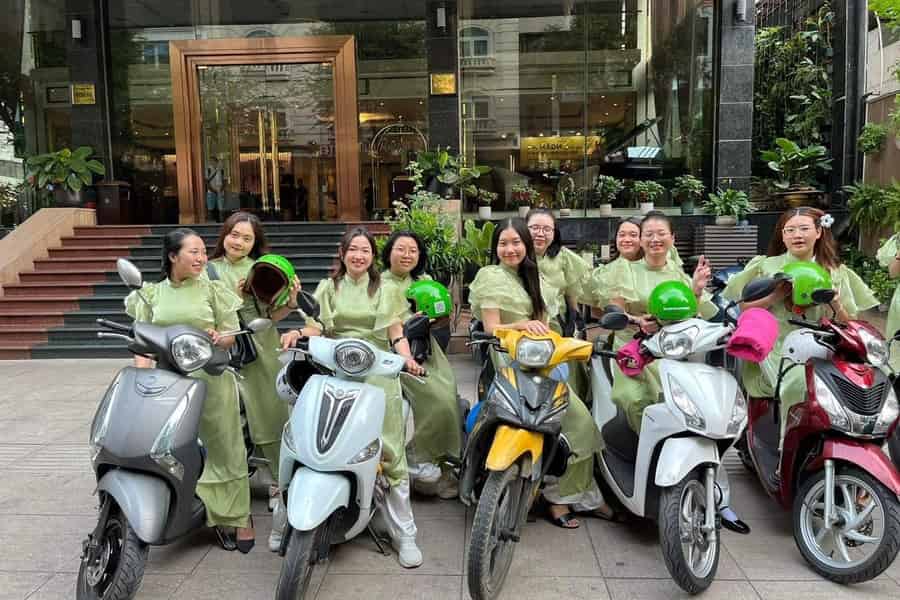 Saigon: Nachttour und Foodtour mit Ao Dai Rider Option. Foto: GetYourGuide