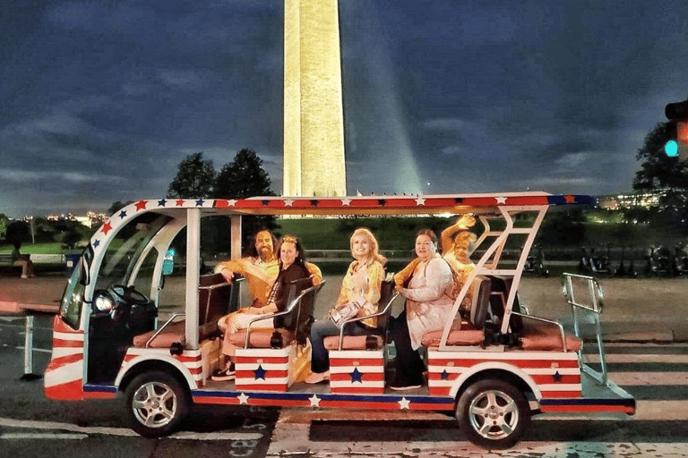 Washington DC: begeleide tour met elektrische karretjes bij maanlicht langs monumentenWashington DC: begeleide monumententocht met een elektrische kar in het maanlicht