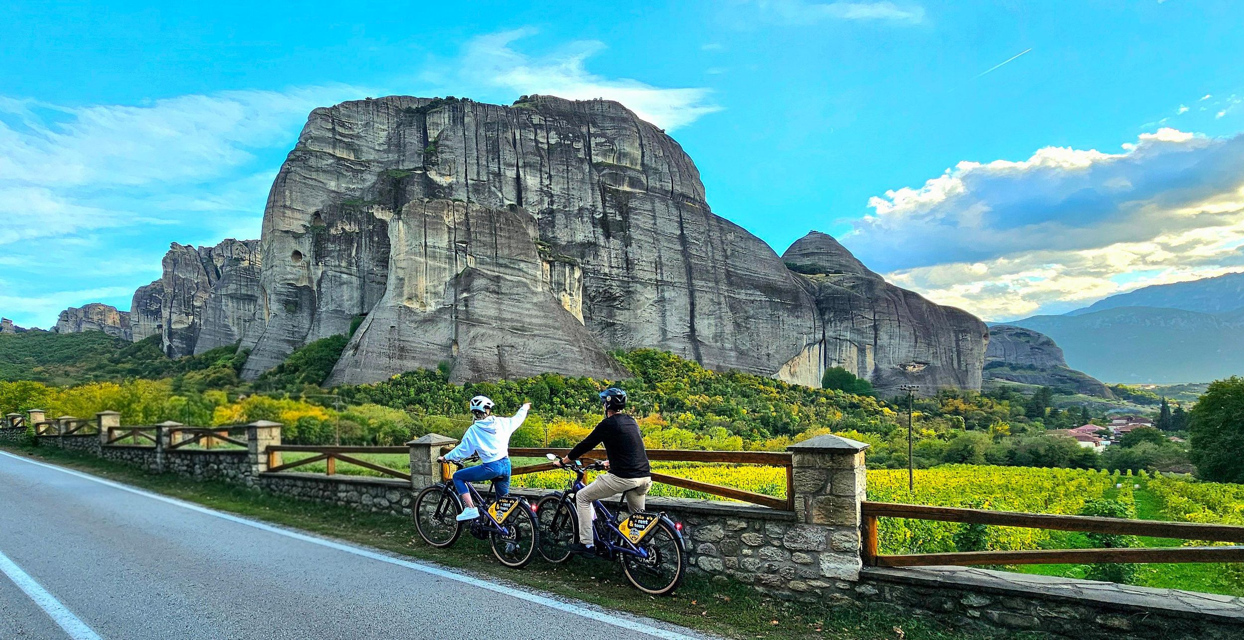 Meteora: Morgentour mit dem E-Bike, Guide, Snack und Wasser