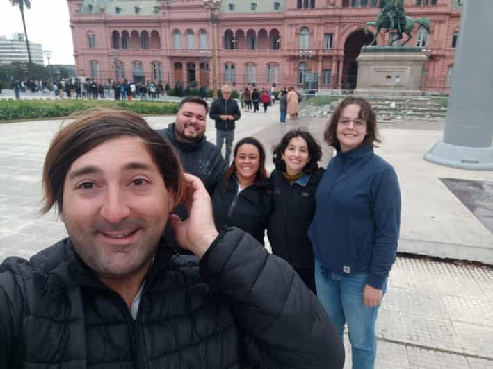 Plaza de Mayo: Guided Tour with Coffee at the Renowned Café Tortoni