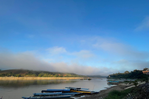 Laos Slow boat: 2-Day Slow Boat to Luang Prabang