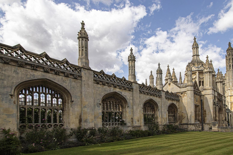 Windsor Castle: Kings, Knights & Royal Love Tour wtih Ticket