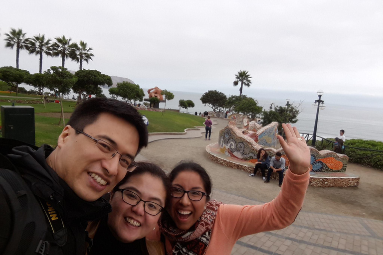 Lima: tour de la ciudad privado en coche con servicio de recogida del hotel