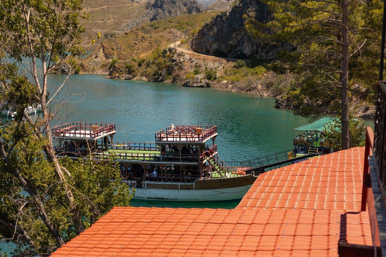 Desde Alanya: tour en barco por el Cañón Verde con almuerzo y refrescos