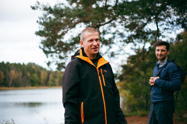 Stockholm: Vandring, utomhusmatlagning och kallvattenflytningPickup from Stockholm - drop-off Vaxholm