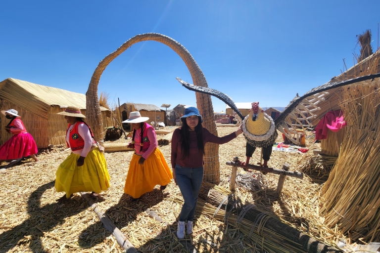 Puno : Excursion d'une demi-journée aux îles flottantes d'Uros