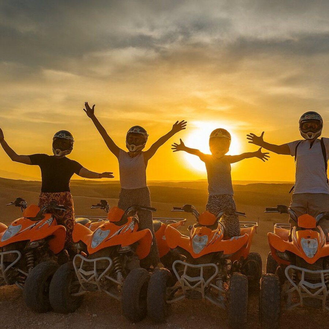 Marrakech : Quad dans le désert d'Agafay avec dîner-spectacle - quad