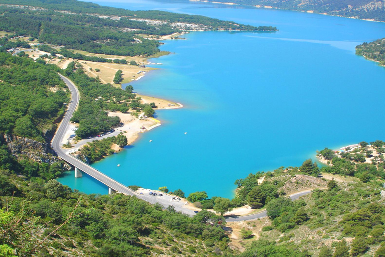 Vilda Alperna, Verdon Canyon, byn Moustiers, lavendelfält