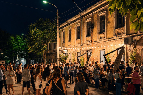 Chisinau Nightlife with a Local: Wine, Bars & Pubs