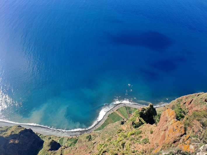 Madeira : Cabo Girao and Camara de Lobo 4WD half-day Tour