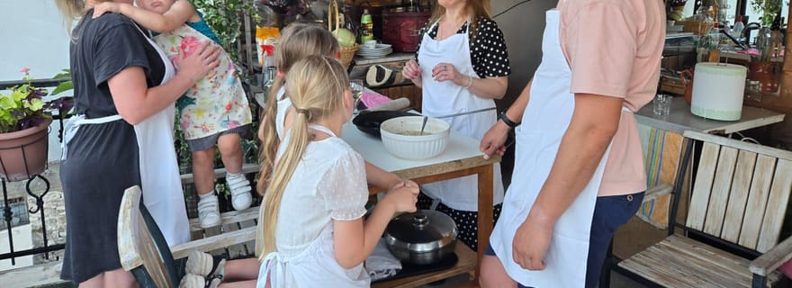 Gjirokastra : amis, famille et plaisir — cours de cuisine végétarienne