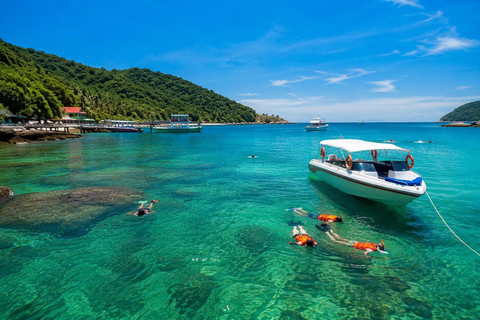 Cham Islands: Scuba Diving Experience with 2 Divemaster Opts PADI Scuba + Snorkeling (1 Dive + 1 Snorkel)