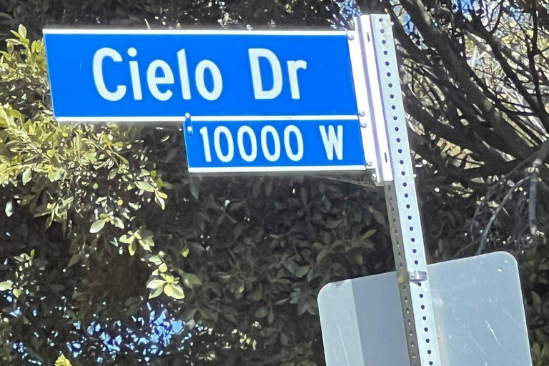 Los Angeles : circuit en limousine premium sur les traces des meurtres de la famille MansonLos Angeles : Visite guidée en limousine de luxe sur les lieux des meurtres de la famill