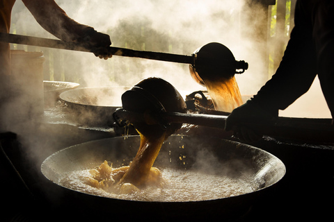 BKK: Maeklong Railway, Sugar Palm Factory & Floating Market