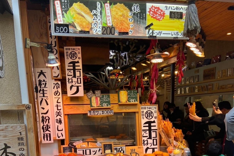 E-Bike Tour in Kyoto with Asuka, Japanese graduate student