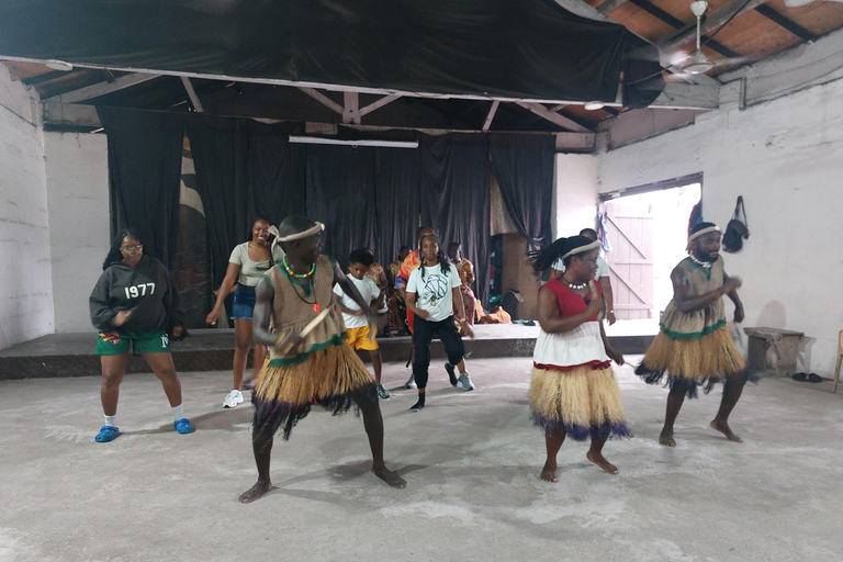 Accra: Drumming, Singing, and Dancing Workshop ACCRA: Drumming, Singing, and Dancing Workshop