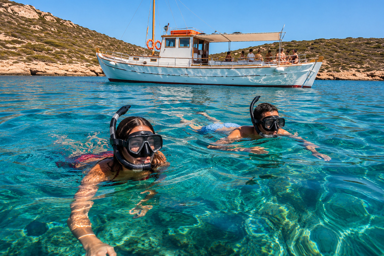 Paros: Naoussa Bay Cruise with Swim Stops and Sunset Option