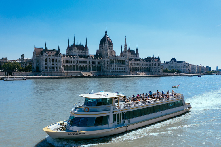 Budapest: Donau-Sightseeing-Bootsfahrt 24-Stunden-Ticket