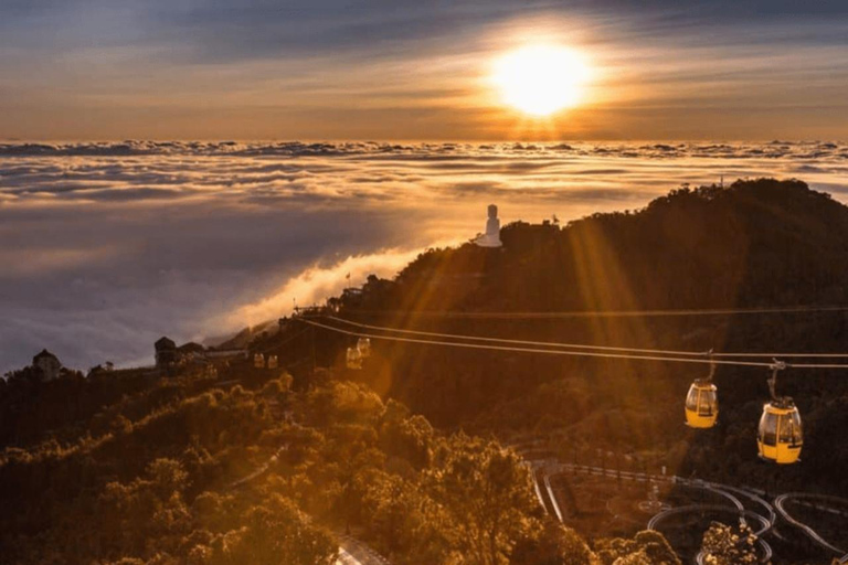 Explore a Ba Na Hill e a Golden Bridge ao pôr do sol com jantarTeleférico de Ba Na Hills e ingresso para o Fantasy Park não incluídos