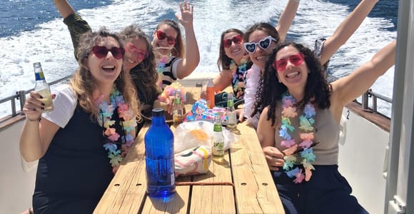 Sesimbra: Boat Ride with Snorkeling at Secret Beaches and Bays