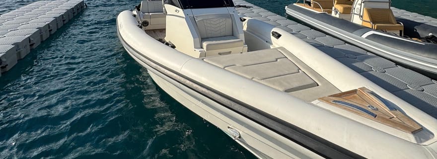 Dhermi : tour en bateau à grande vitesse avec skipper