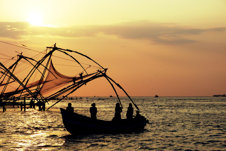 Tour particular de 5 dias em Kerala com ingressos para passeios turísticos