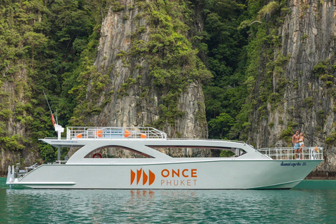 Phuket: Phi Phi Islands Day Trip with Meals & Transfer