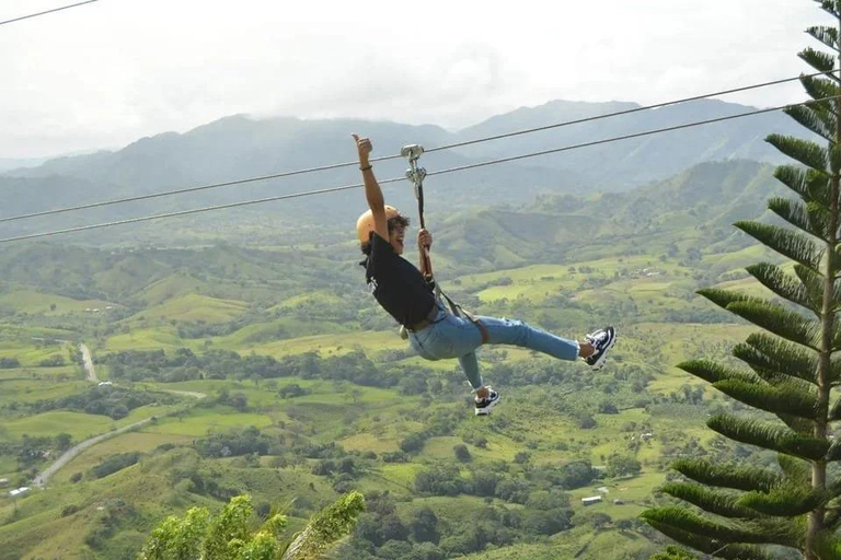Miches: Zipline Montaña Redonda Tour