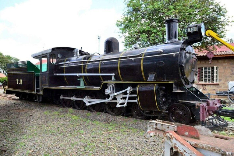 Nairobi: Railway Museum Guided Tour with Backstage Access