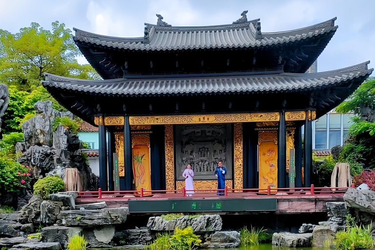 2-Day Guangzhou & Qingyuan Gulong Gorge Private Tour