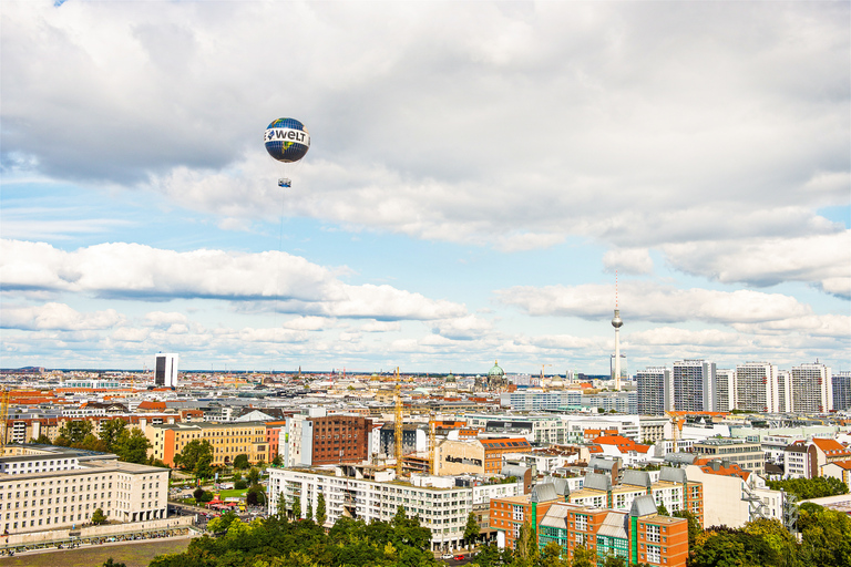 Berlin: bilet na wzlot balonem Welt z perfekcyjnym widokiemBilet na Welt Baloon