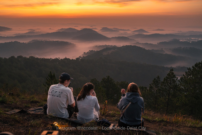 Dalat: Cloud Chasing packaged hike - Sunrise Pickup Included Group Packaged Tour - Free photo & video taken by tour guide