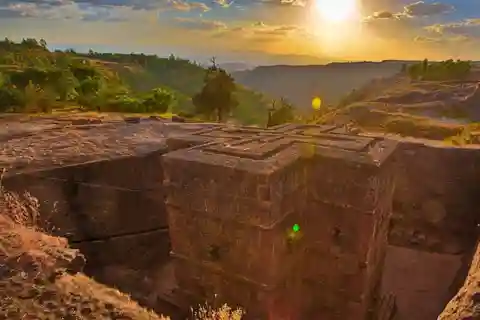6-Day: Lalibela, Dankile, Axum & Tigray Churches