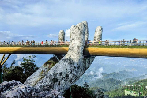 De Hue a Hoi An por el Paso de Hai Van y las Colinas de BaNa - Puente de OroCoche privado por el Paso de Hai Van