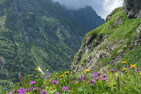 From Tbilisi: 7-Day Guided Tobavarchkili Lake Trek