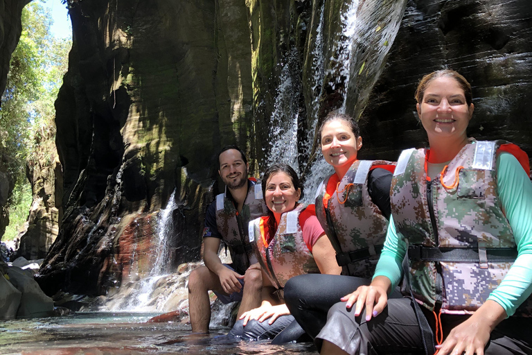 Odkryj i ciesz się kanionem Macho De Monte w Cuesta de Piedra Chiriqui.Odkryj i ciesz się Kanionem Macho De Monte w Cuesta de Piedra Chiriqui.