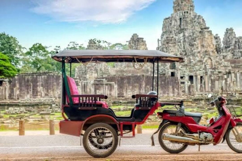 Siem Reap: Phare Cambodian Circus Private Roundtrip Transfer Phare Circus Private Roundtrip Transfer By AC Car/Van