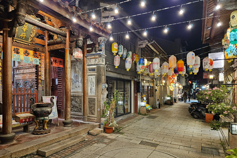 From Taipei: Private 4-Day West & South Taiwan Tour SOLO Traveler