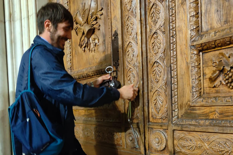 Florence: VIP Duomo After Hours Tour with Dome & Terraces