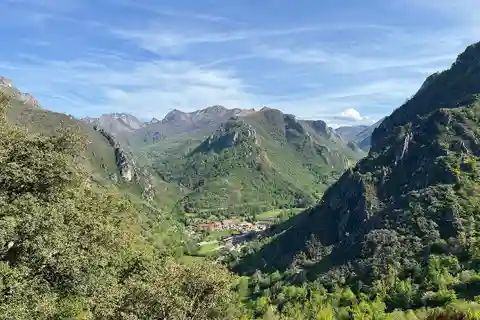 Desde Gijón u Oviedo: Excursión de un día al Parque Natural de Somiedo