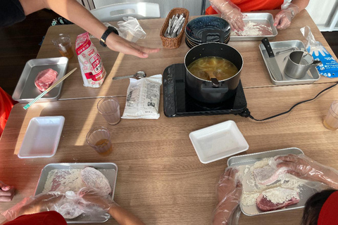 Katsu Curry/Bento Making Cooking Class i wycieczka po lokalnych sklepachGotowanie Katsu Curry