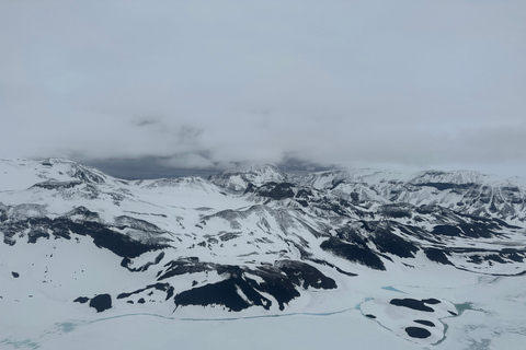 Reikiavik: vuelo panorámico en helicóptero y aterrizaje en la montaña