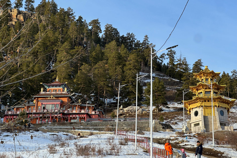 Aglag Temple: Hike to Garid Peak and rocky outcrops